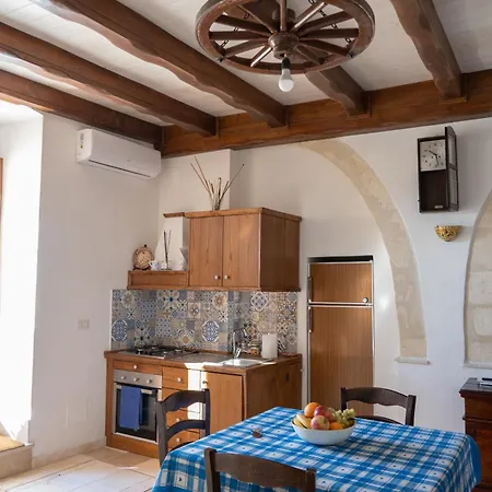 San Leonardo - 3* Латерца