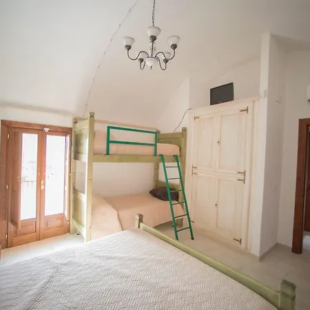 Holiday home San Leonardo - *